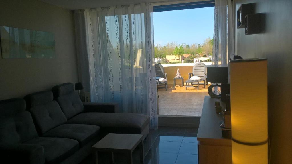 Heliopolis Village Naturiste Residence Heliopolis bat L app 98 8 Rue des Nereides, 34300 Le Cap d\'Agde