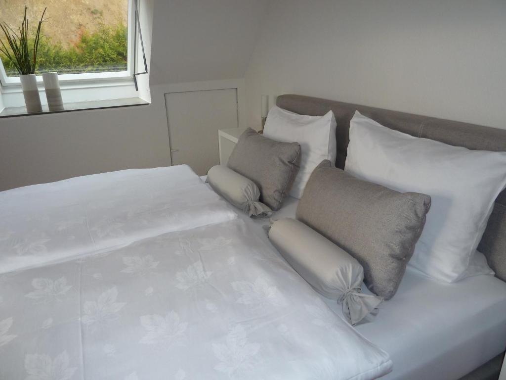 Helle 70 qm Ferienwohnung mit herrlichem Blick Landecker Weg 10, 79331 Teningen