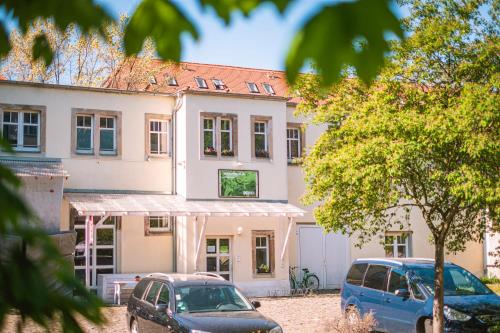 Helle Ferienwohnung im Hinterhof