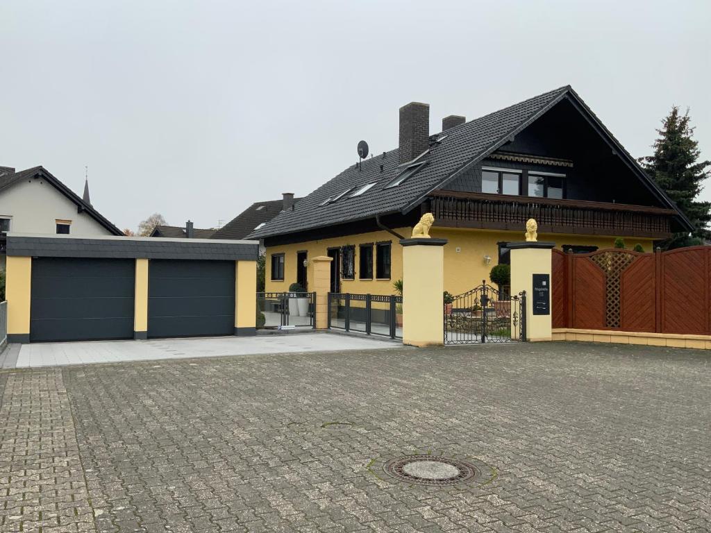 Helle FEWO, 60 qm, Souterrain, eigener Eingang, Rhein und Nahe 15 Ringstraße, 55411 Bingen am Rhein