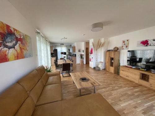 Helle Wohnung mit Balkon 120qm, 4Zimmer
