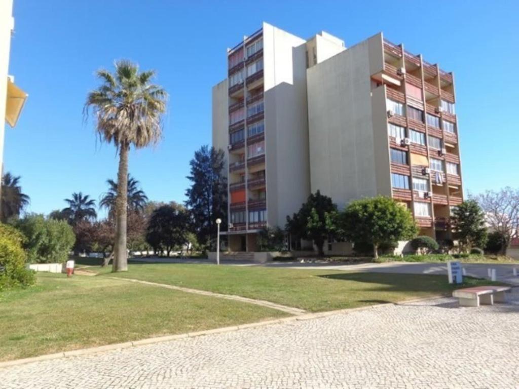 Appartement Hello Chloé Praça Banco Portugues do Atlântico Ed Loule A3 101 8125-434 Vilamoura