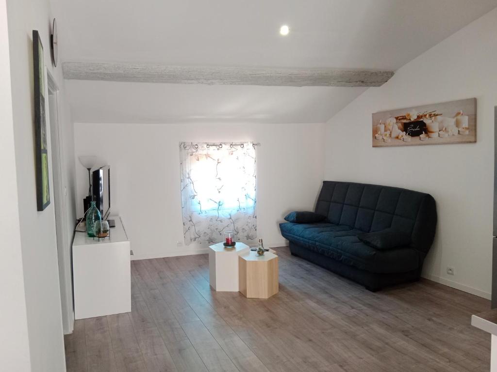 Appartement HELTY T2, logement neuf, tout équipé coeur du village, parking gratuit 6 Rue du Four Banal 34420 Portiragnes