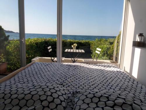 Hendaye Beach Studio, front de mer avec parking privé