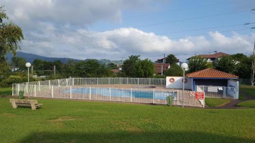 Hendaye plage, 6 à 8 couchages, piscine