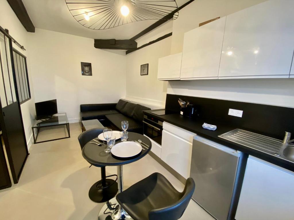 Henry I - petit appartement lumineux 1 Rue Henry Barbet, 76000 Rouen