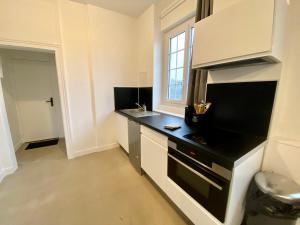 Henry II - petit appartement lumineux