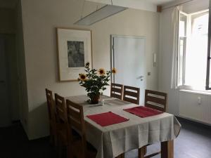 Appartement HERBERGE 28 Ferienwohnung für bis zu 6 Personen Saalstraße 28 07318 Saalfeld Thuringe