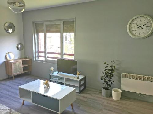 Hestia Conciergerie, Appart Cosy, Proche ES, Gare et Base de Loisir
