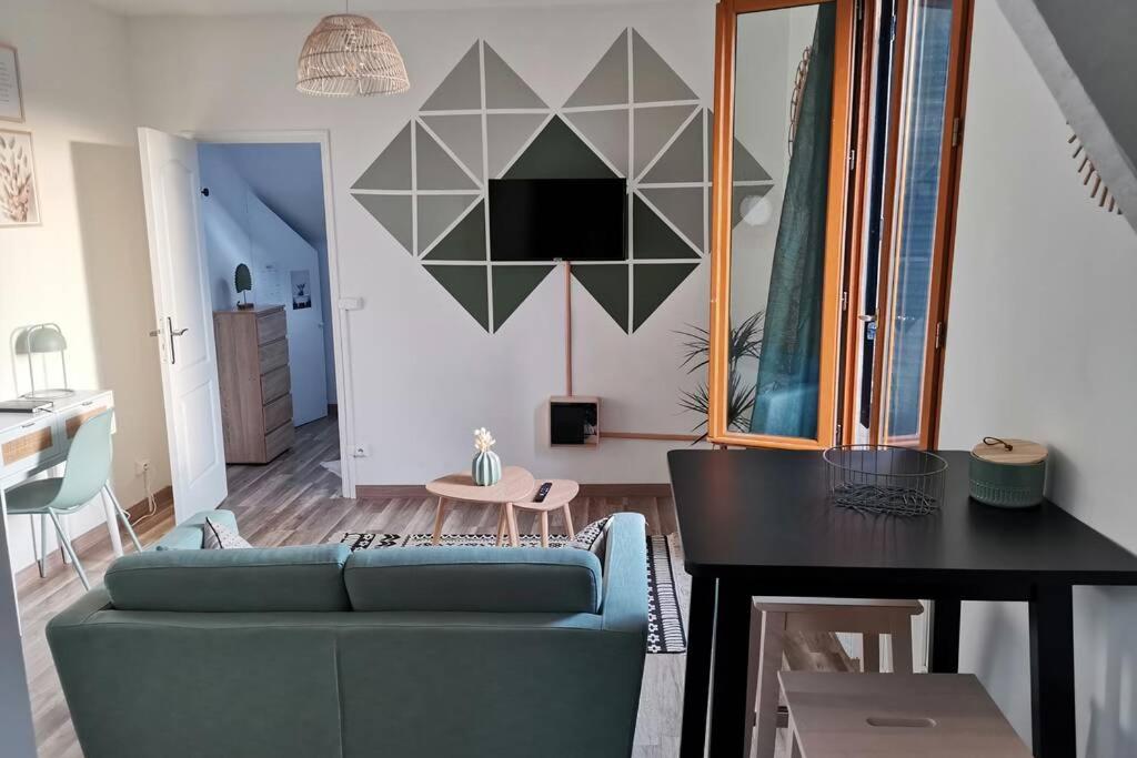 Appartement Hestia Conciergerie, appartement Cosy ALL INCLUSIVE 13 Rue du Général Koenig 94480 Ablon-sur-Seine