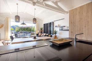 HIBISCUS PENTHOUSE