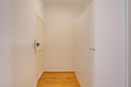 Hip & Renovated T.M. Flat in Bairro Alto