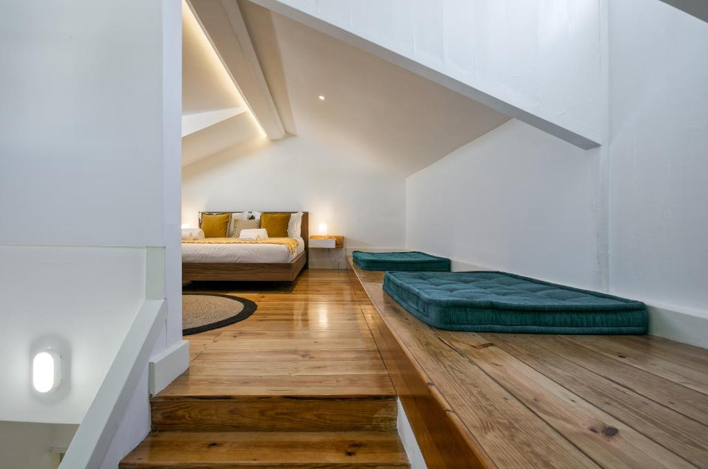 Hip Tailor Made Duplex Penthouse in Bairro Alto 46 Rua da Barroca 3º andar, 1200-169 Lisbonne