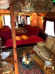 Historischer Zirkuswagen von 1920 am Ende der Welt