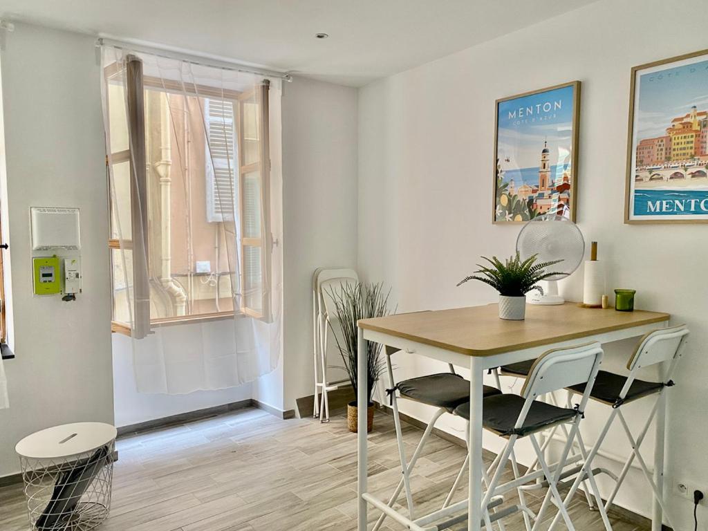 Historiske Rue Longue 56 Rue Longue, 06500 Menton