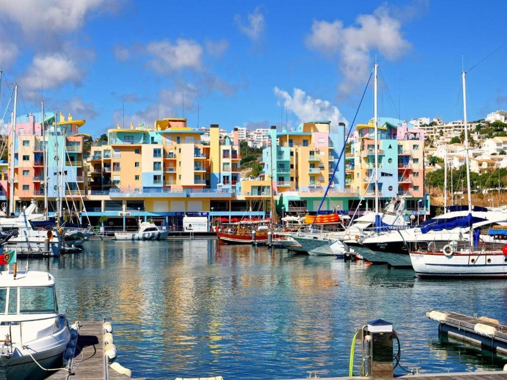 Holiday Apartment in the Albufeira Marina Orada Marina Albufeira, LT.4 B, APT. 2E, 8200-394 Albufeira