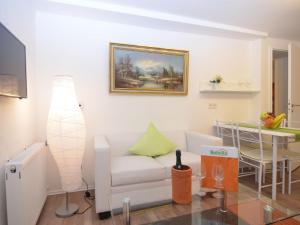 Holiday home with modern and stylish interiors in a quiet idyllic setting