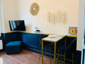 Homard & Fox, Le Féart, Studio avec terrasse & barbecue