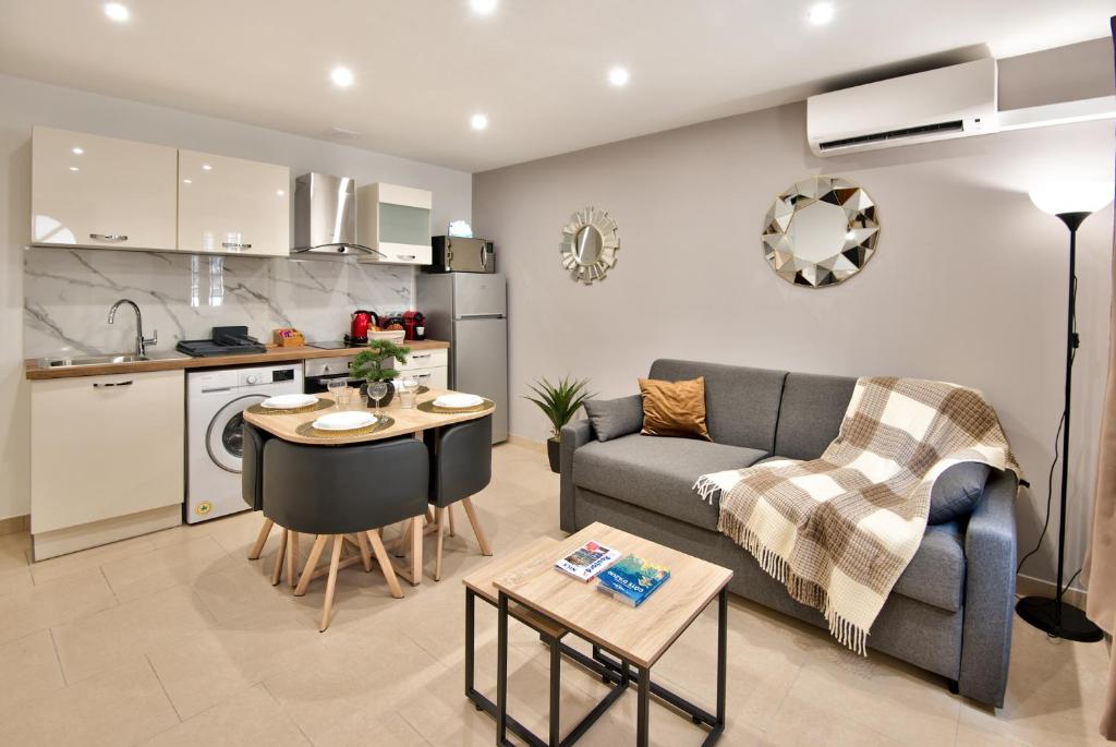 Home Inn - Centre ville - Nice 19 Rue Marceau, 06000 Nice