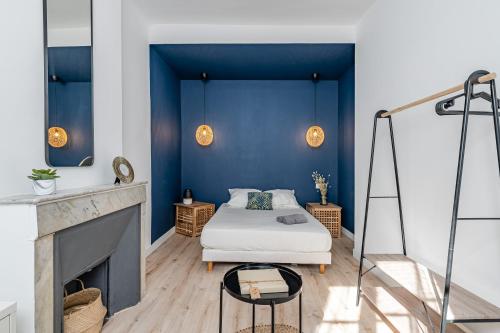 HOME: Les richesses de Marseille à vos pieds!