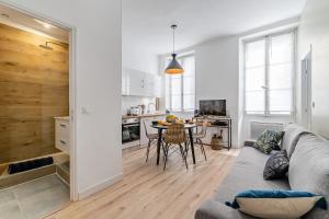 Appartement HOME: Les richesses de Marseille à vos pieds! 52 Rue Pierre Albrand 13002 Marseille Provence-Alpes-Côte d\'Azur