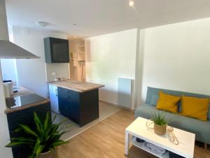 Home Sweet Home Batignolles