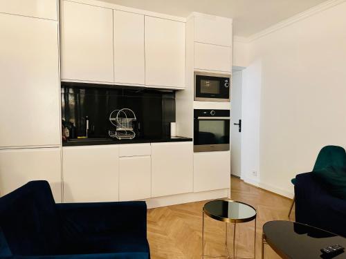 Home Sweet Home Champs de Mars