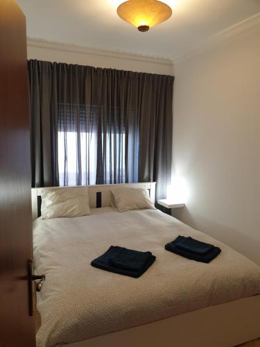 HOME4U - Cosy Apartment with Fantastic Terrace