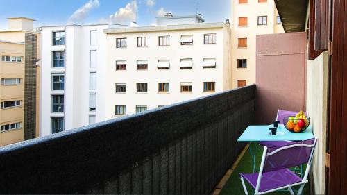 HOMEY COZY - New / Centre / Balcon privé / Proche Geneve