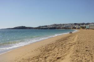 Hopstays Albufeira Casa do Zanão - 100m beach apartment
