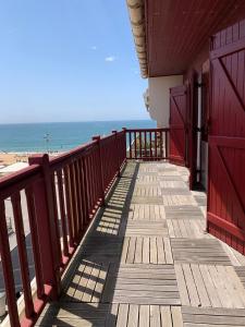 Appartement Hossegor plage Centrale- Appt 6 personnes dans une villa avec vue sur l 'océan 52, place des Landais 40150 Soorts-Hossegor Aquitaine