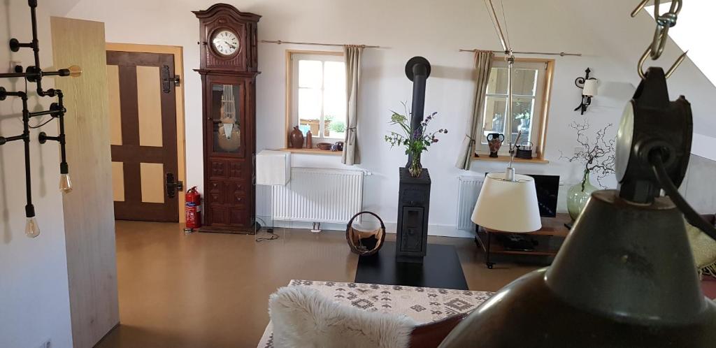 Appartement Hossies Hof - Luxus Ferienhaus Scheune Hintere Dorfstraße 13 02763 Bertsdorf