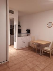 Appartement Hotel Albatros 1000 Chemin des Plaines 06370 Mouans-Sartoux Provence-Alpes-Côte d\'Azur