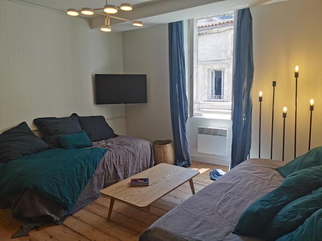 Appartement HÔTEL DE VILLE 2 avec PARKING 2 14 Rue Dupaty 17000 La Rochelle