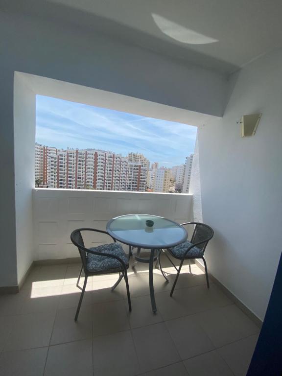 House praia Rocha Clube praia da Rocha lll torre F apartamento 828, 8500-801 Portimão