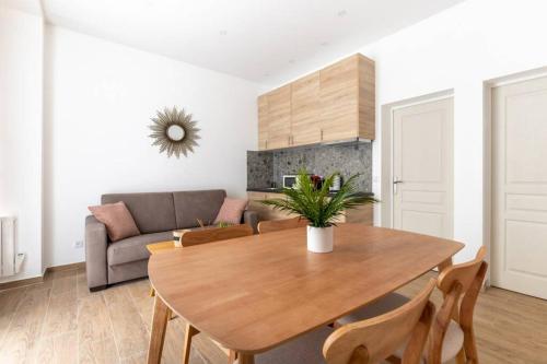 HSH Cosy Apartment Gare Saint Lazare