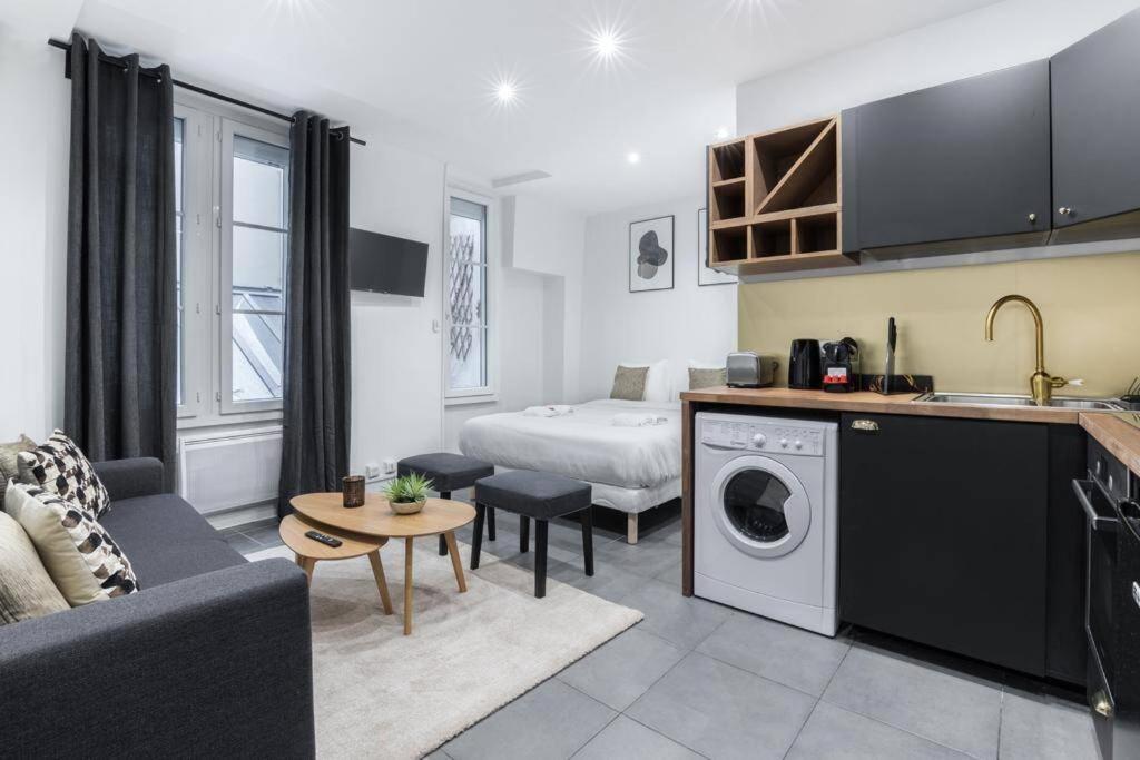 HSH Magnifique Appartement Marais Arts&Métiers 42 Rue Notre Dame de Nazareth, 75003 Paris