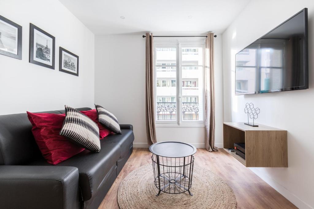 Appartement HSH Studio Convention 73 Rue Labrouste 75015 Paris