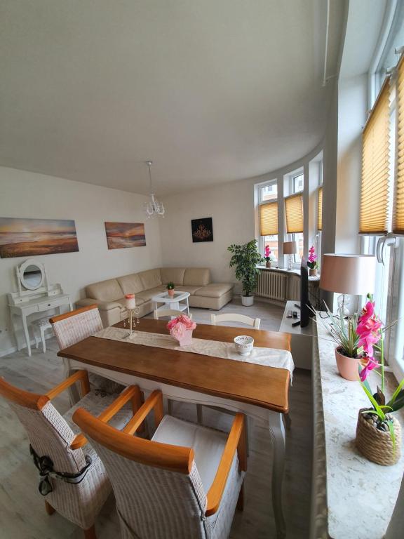 Appartement Husum Zentrum bis 7 Personen. Gurlittstraße 15 15 25813 Husum