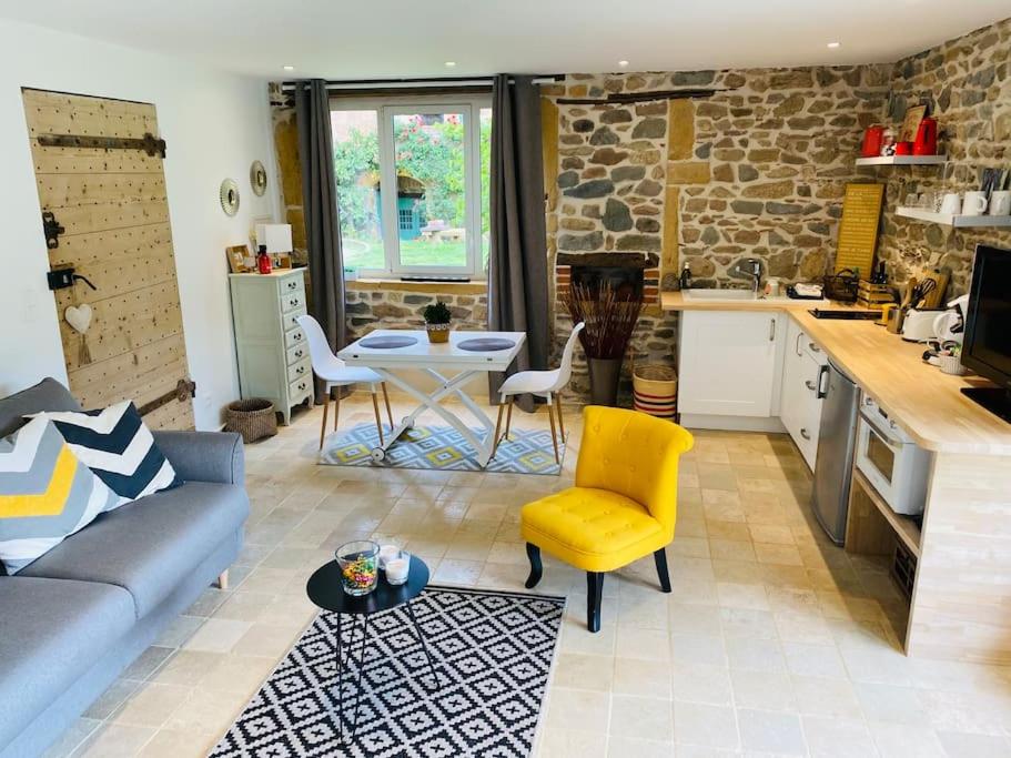 Hütigendachs, FW 7