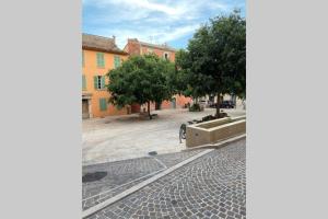 Hyères centre/vieille ville: superbe T2
