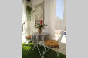 Appartement hyeres : Magnifique studio, idéalement situé 60 Rue du Soldat Ferrari 83400 Hyères Provence-Alpes-Côte d\'Azur