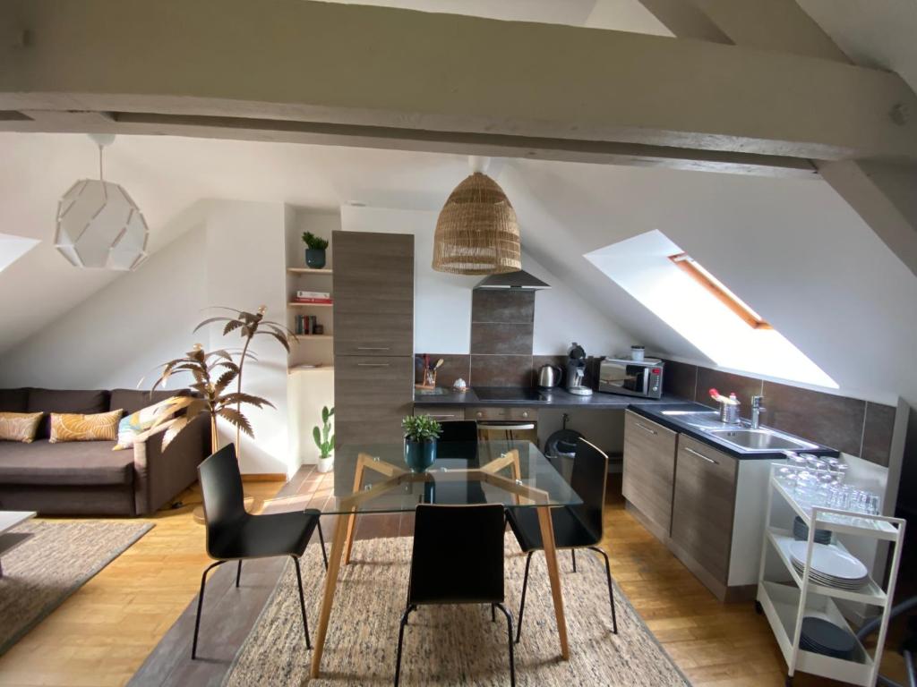 Appartement Appartement hyper centre cathédrale avec parking gratuit 3 Rue Saint-Germain, 80000 Amiens