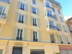 HYPER-CENTRE MODERNE APPART 206