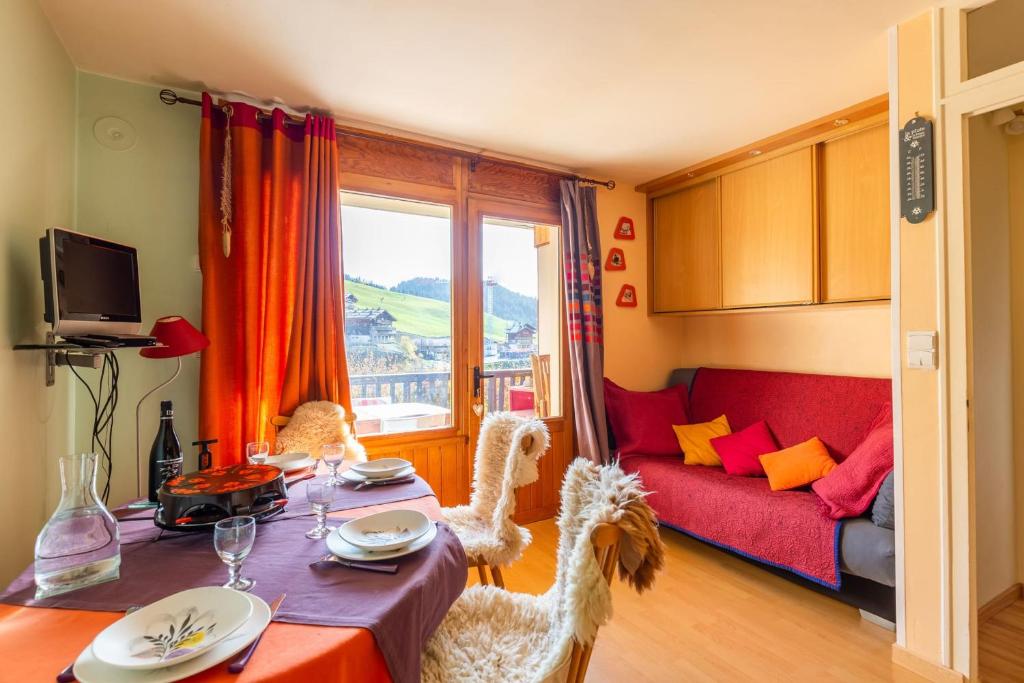Hypercenter at the foot of the slopes 6868 Route du Chinaillon, 74450 Le Grand-Bornand