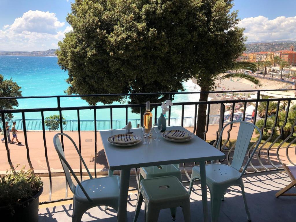 Appartement I love Nice - FACE MER, DESIGN, TERRASSE, ASC, WIFI, CLIM 9 Quai Rauba Capeu 06300 Nice