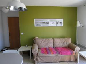 IBAIA 2-Bien moderne avec parking et piscine collective