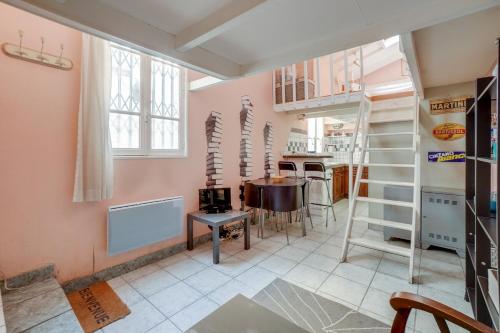 ID 216 Cosy Duplex Tour Eiffel area