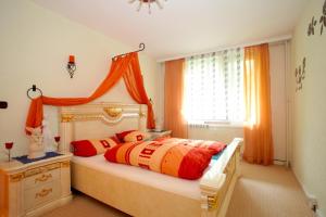 ID 4306 | Private Apartment