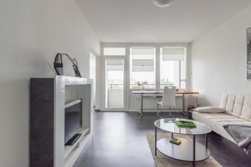 ID 6061 | Private Apartment